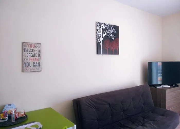 Panoramic Holidays 公寓 *